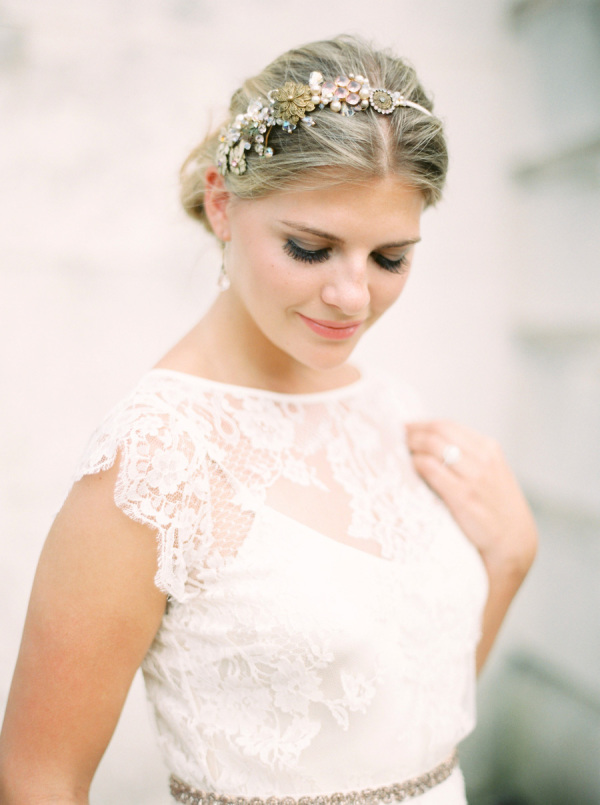 PHOTOGRAPHY BY ZOSIA ZACHARIA PHOTOGRAPHY / WEDDING DRESS BY SALLY LACOCK