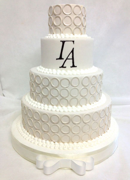modern-rings-wedding-cake