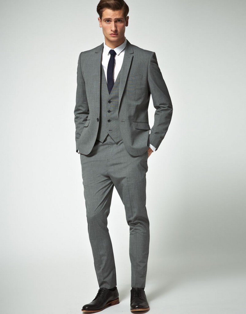 GREY slim-fitting-grey-suit-802x1024