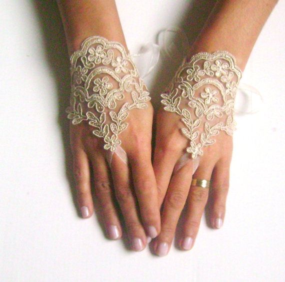 yes-i-do-wedding-gloves-2