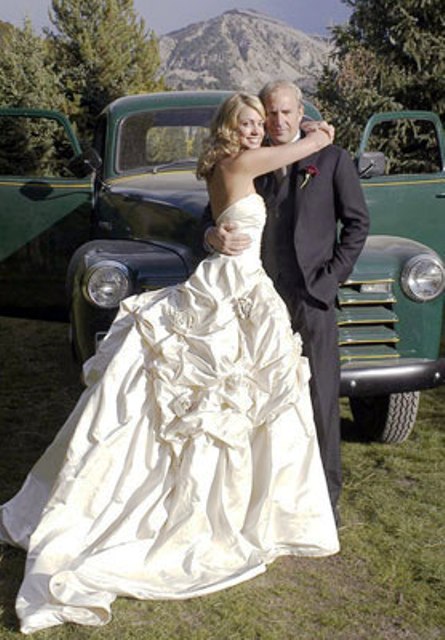 yes i do - top 5 celebrity wedding dresses - 05