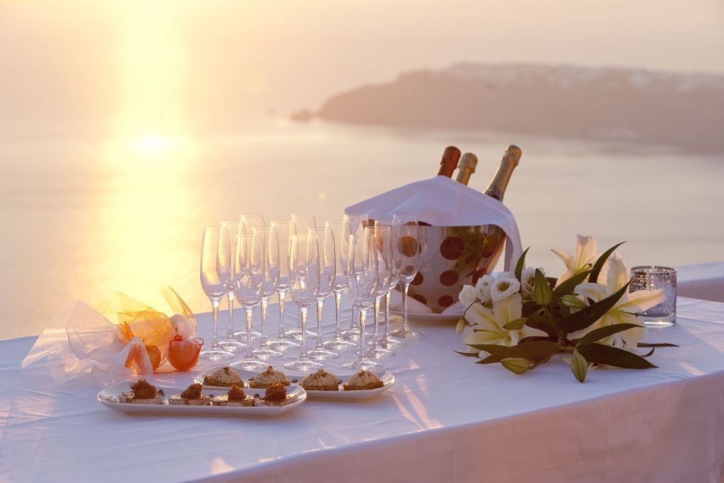 Sunset Wedding Celebration_Grace Santorini
