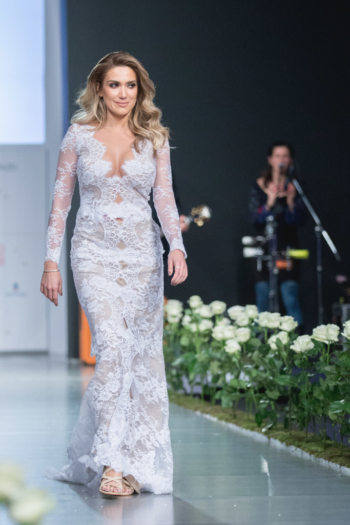 Η Έλενα Παπαβασιλείου, ήταν ο ορισμός της total bride!