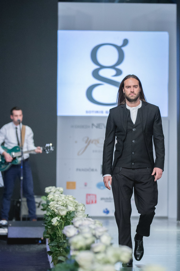 Catwalk-84