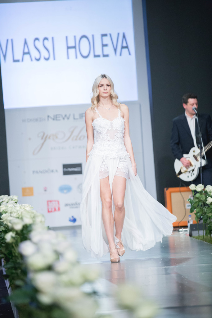 Catwalk-311-683x1024