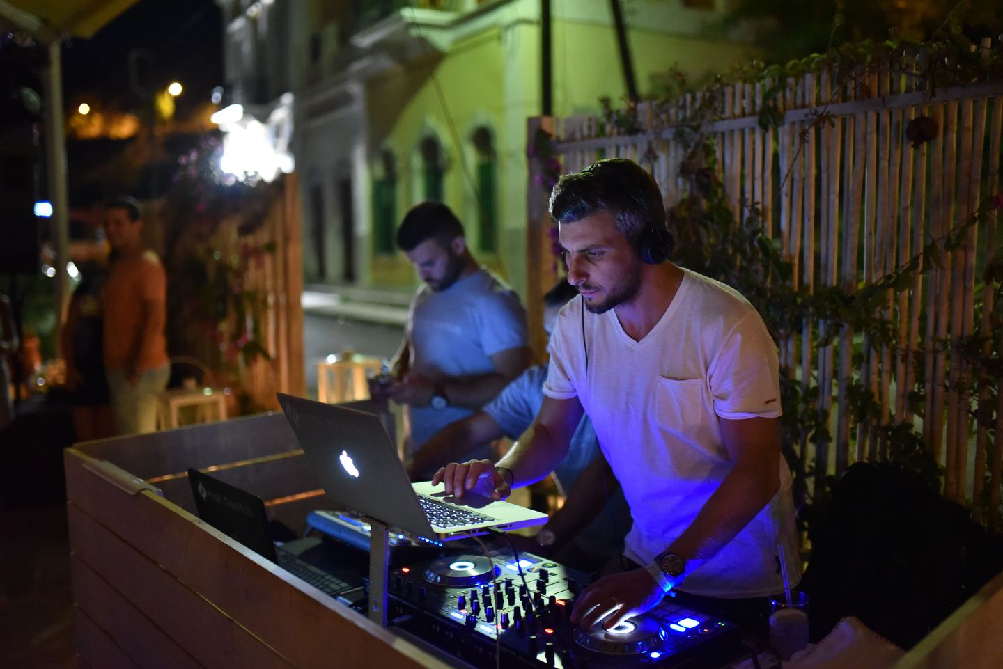 Dj Andreas Giannas in action photo credits Nicky Economou