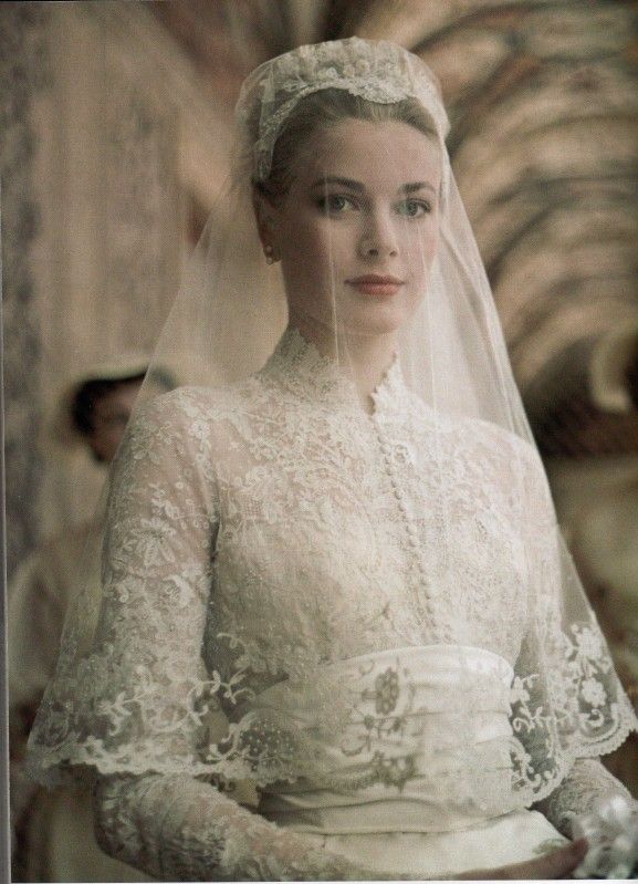 Grace Kelly: Bridal blast from the past...Ένα flash back ...
