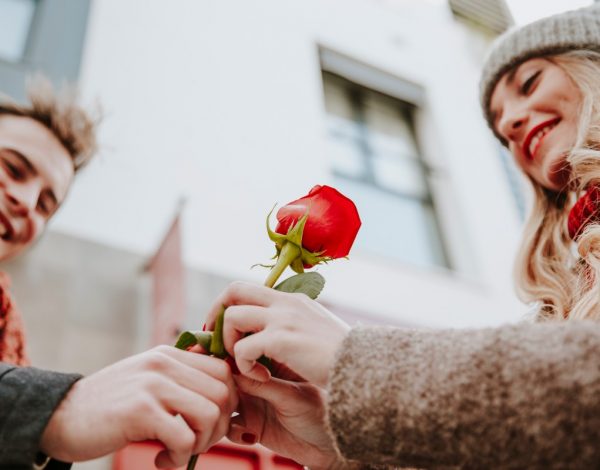 Valentine’s day zodiac signs: Πώς οι κινήσεις των πλανητών επηρεάζουν την ημέρα του Αγίου Βαλεντίνου;