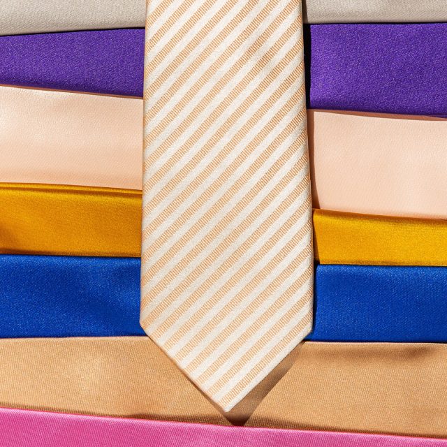 Pagoni ties