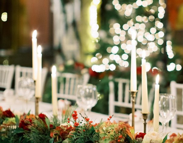 Glamin’ around the Christmas tree: Η απόλυτη winter wedding inspiration για τον γάμο σας