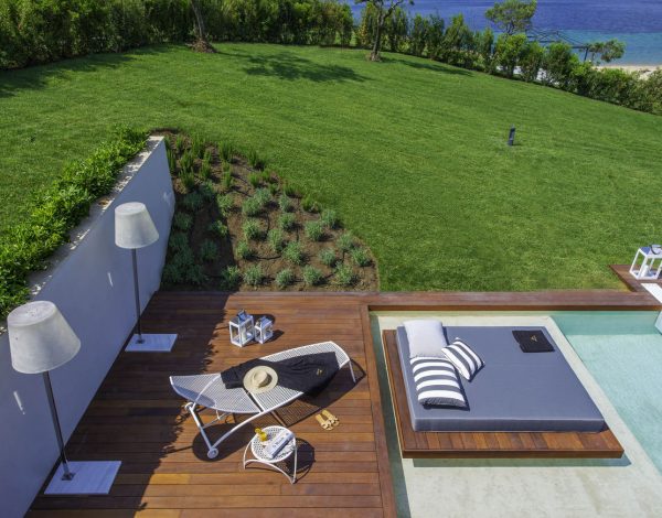 Honeymoon Summer Treasures: Avaton Luxury Villas Resort