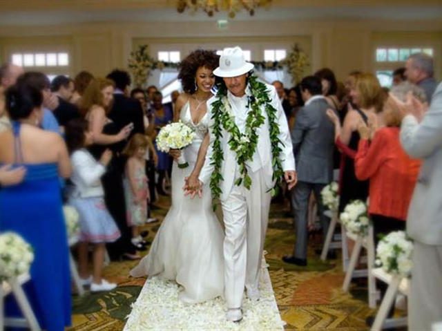 Ο δεύτερος γάμος του θρύλου της μουσικής: Ο γάμος του Carlos Santana στην Χαβάη #Fthisgr
