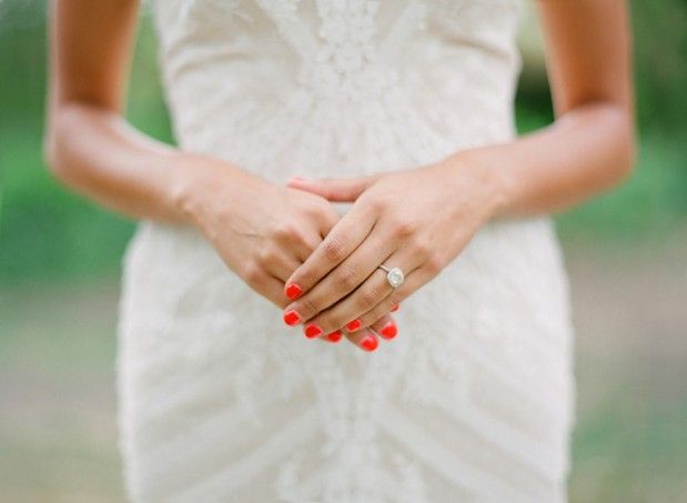 5 +1 Εναλλακτικές προτάσεις για νυφικό manicure!