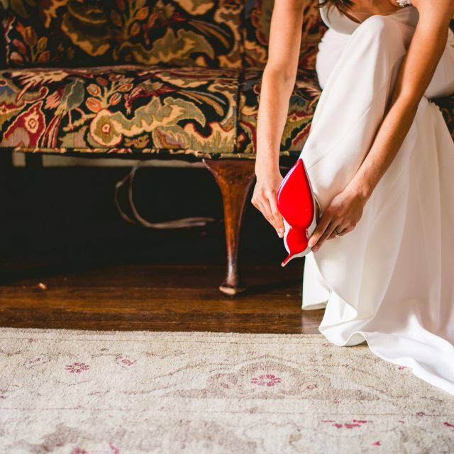 Christian Louboutin bridal - νύφη με την κόκκινη σόλα!
