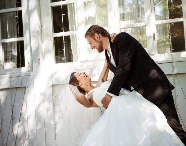 Αλαβαρντάχαλα: 7 τραγούδια για τον τελευταίο χορό του γάμου σου