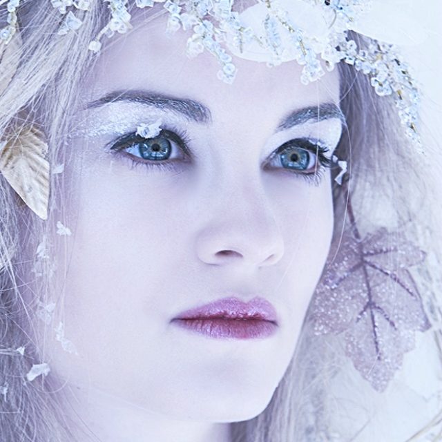 The Ice Queen Bride //Yes I do Christmas Specials