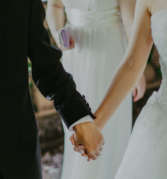 Παντρεύομαι και δεν έχω τον μπαμπά μου: Ποιος θα με συνοδεύσει στην εκκλησία;