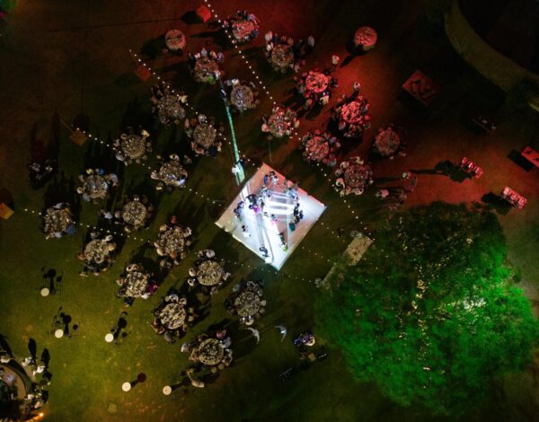 Soundbox | Ο Παντελής Ασημακόπουλος και η ομάδα του δημιουργούν wedding σκηνικά γεμάτα όμορφες αναμνήσεις και δυνατά συναισθήματα