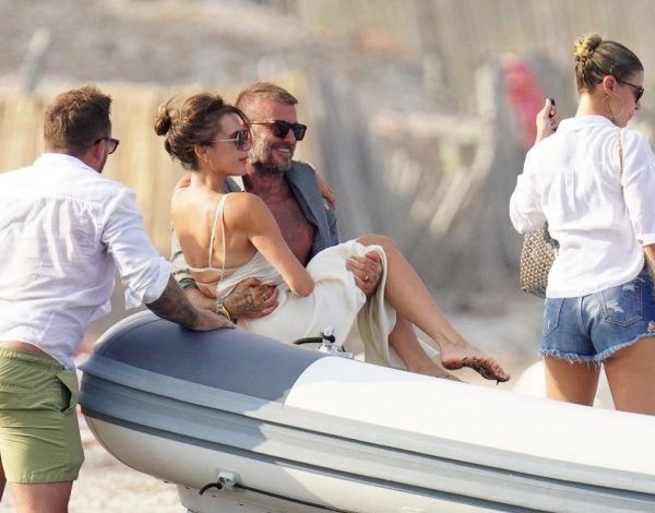 Victoria - David Beckham: Πιο ερωτευμένοι από ποτέ στο Saint-Tropez!