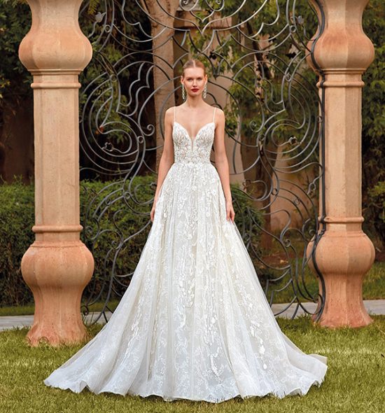 Bridal dress alert: Βρείτε το νυφικό των ονείρων σας στο sample sale του οίκου Demetrios (έως και -70%!)