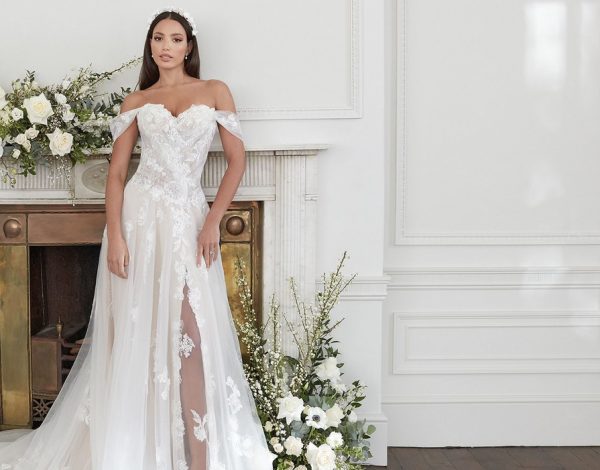 In full blossom! 10 floral νυφικά του οίκου Justin Alexander για statement bridal εμφανίσεις