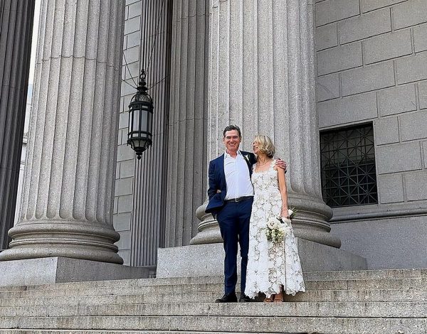 Chic & classy! Η Naomi Watts παντρεύτηκε με παραμυθένιο φόρεμα Oscar de la Renta
