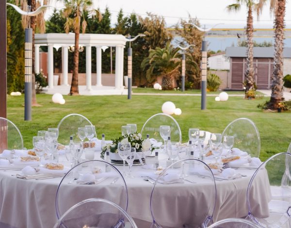 The (wedding) place to be! Το Anais Club είναι το all season venue που εμπιστεύονται οι weds-to-be με κλειστά μάτια