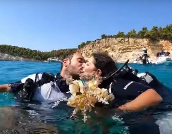 Dive into marriage! Ο δεύτερος υποβρύχιος γάμος στην Αλόννησο είναι γεγονός