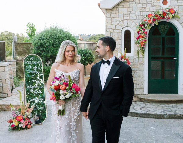 True Story by Alsos Nimfon | Ιφιγένεια & Κωνσταντίνος: Ένας classy & colorful γάμος στο πιο μαγευτικό venue της Αττικής