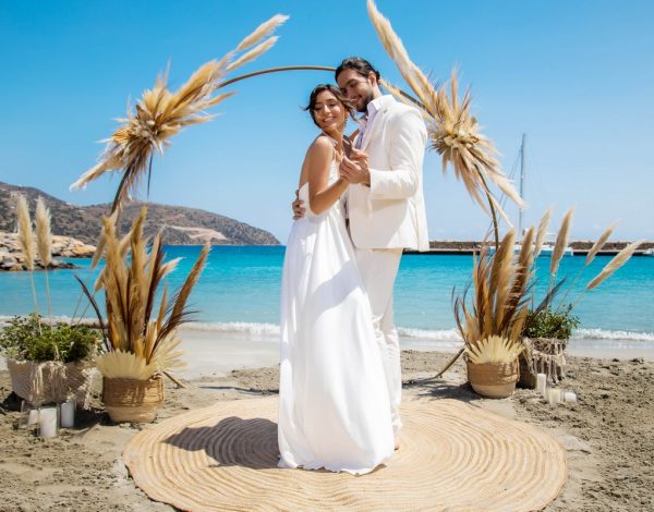 Γάμος με νησιώτικη αίγλη στο Wyndham Grand Crete Mirabello Bay