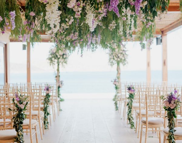 Paris Flowers | Όλη η ομορφιά της ελληνικής φύσης σε έναν ονειρεμένο γαμήλιο ανθοστολισμό