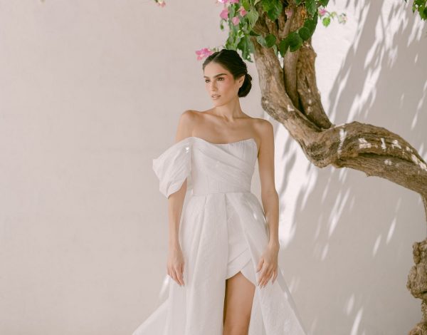 The Bridal Trend Report: Τα νυφικά με έναν ώμο πρωταγωνιστούν στα bridal catwalks