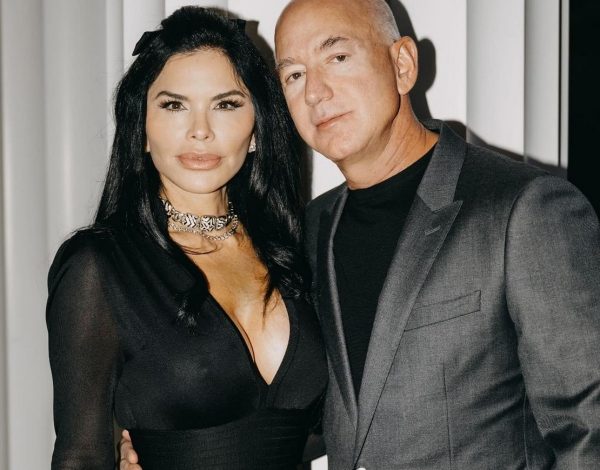 Jeff Bezos - Lauren Sánchez | Όσα ξέρουμε για τον γάμο της χρονιάς που γίνεται αυτήν την εβδομάδα στη Βενετία