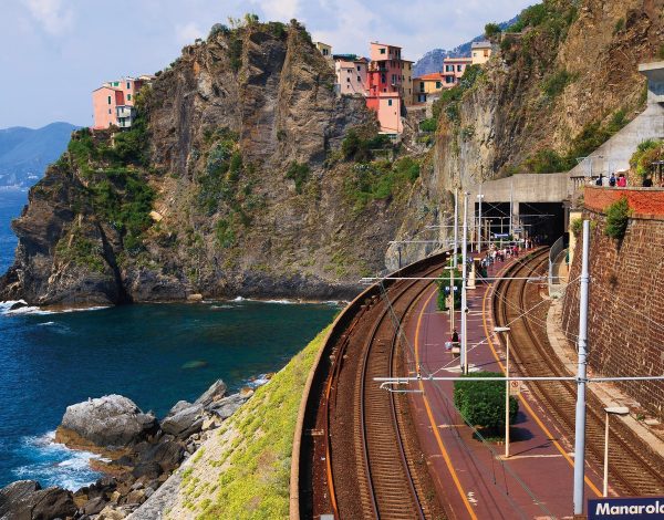 Honeymoon Express | Ένα ταξίδι γεμάτο χρώμα στα 5 χωριά της Cinque Terre στην Ιταλία