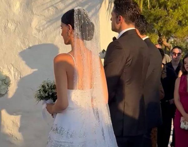 Κωνσταντίνος Αργυρός - Αλεξάνδρα Νίκα | Το bridal look, ο πρώτος χορός των newlyweds και το wedding menu