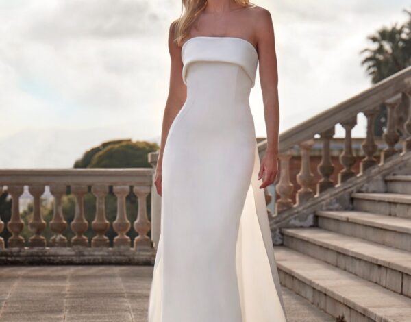 AthenaV Multibrand Store Pronovias | Πολυτελείς συλλογές με διεθνή υπογραφή και διαχρονικό design