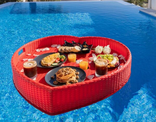 Ταξίδι του μέλιτος σε έναν επίγειο παράδεισο ή αλλιώς... στη Honeymoon Villa του desiterra Santorini