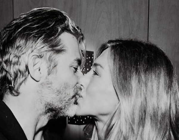 Λιώνουμε! Ο Jim Curtis ευχήθηκε στην Jennifer Aniston για τα γενέθλιά της με τις πιο in love φωτογραφίες