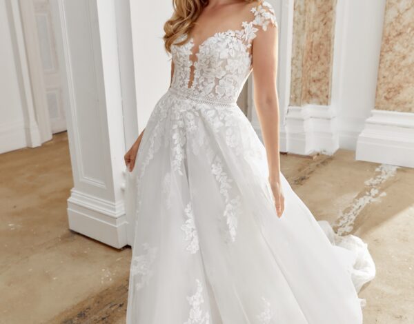 10 νυφικά Justin Alexander για εσένα που παντρεύεσαι φέτος το καλοκαίρι