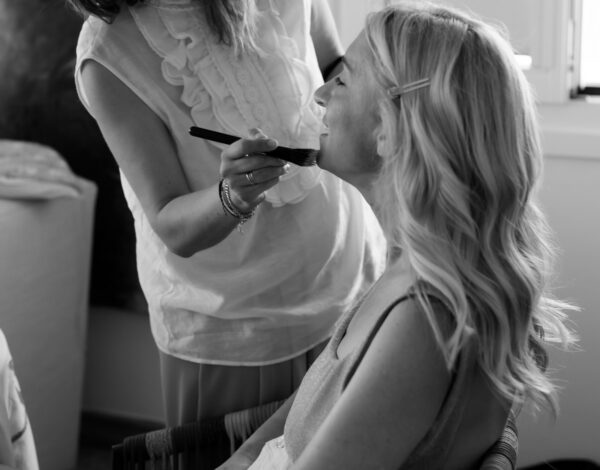 Meet the professional | 10 & 1 facts που δεν γνωρίζατε για την bridal makeup expert Κωνσταντίνα Μιχοπάνου