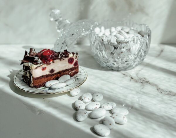 Νέες, απολαυστικές γεύσεις Hatziyiannakis | Όταν τα επιδόρπια γίνονται... κουφέτα!