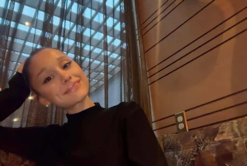 Η Ariana Grande και ο Ethan Slater χώρισαν ύστερα από τρία χρόνια σχέσης