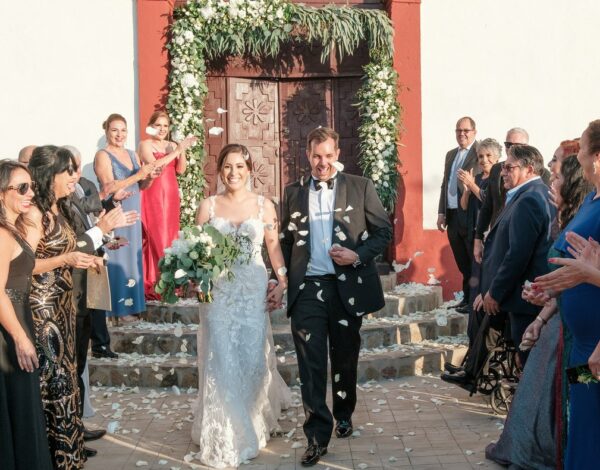 The Wedding Rice | Πώς το έθιμο των τόνων(!) ρυζιού στους γάμους μετατρέπεται σε μια βιώσιμη λύση