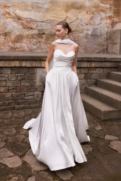 AthenaV Multibrand Store Pronovias | 10 νυφικά από τις συλλογές Pronovias 2027 που μπήκαν στη wishlist του Yes I Do
